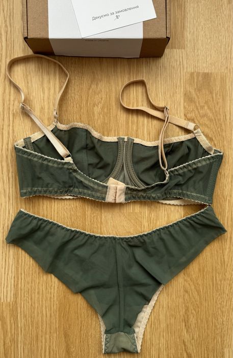Комплект нижнего белья, бюстгалтер OYSHO 75В, S