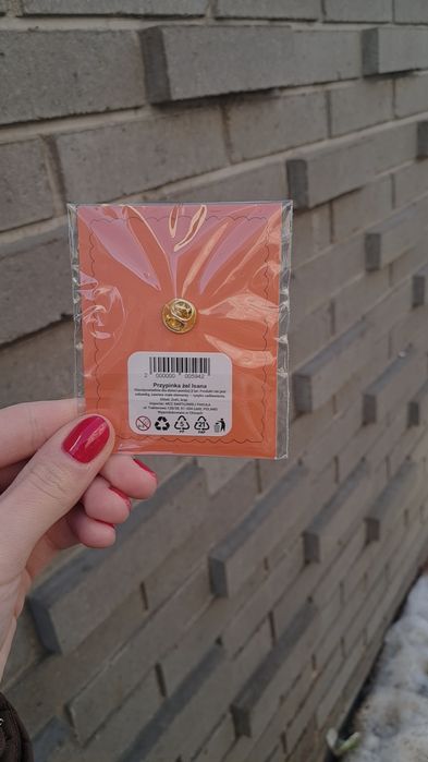 Pin przypinka żel Isana Rossmann