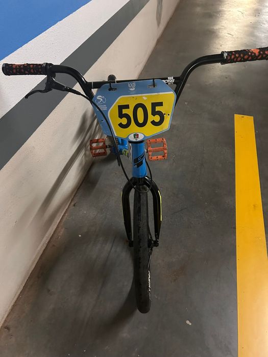 Bmx race gt bom estado