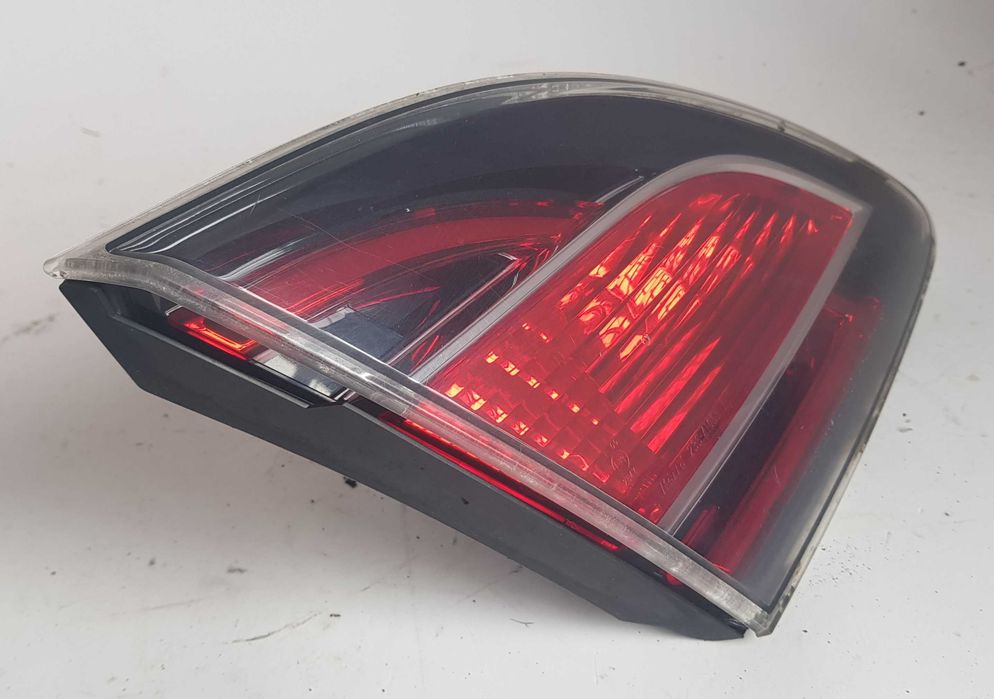 Lampa tył lewa z klapy Mazda 6 GH 2008r.