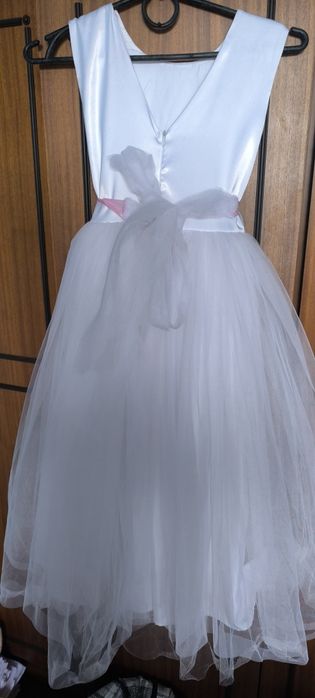 Сукня на дівчинку 6-8 років