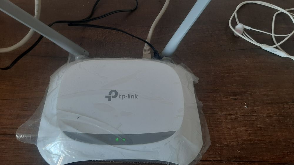 Продам WI FI роутер