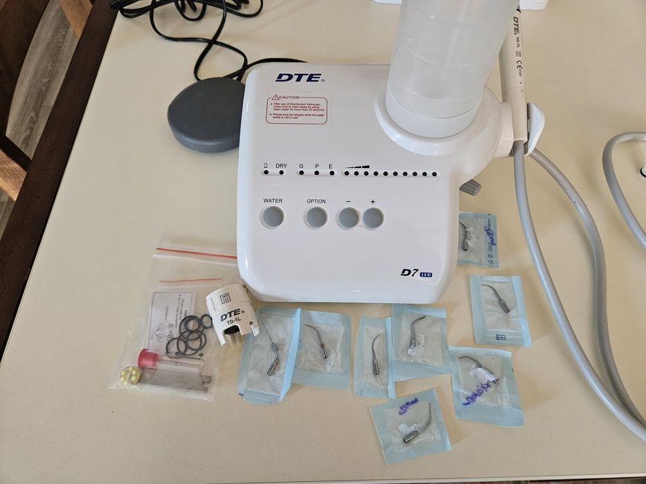 Ультразвуковий скалер DTE D7 LED ultrasonic scaler