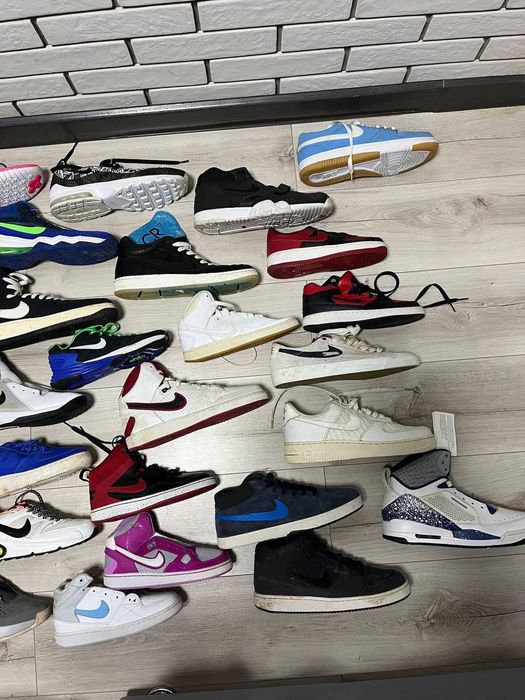 Колекція кросівок Nike & Jordan (ТІЛЬКИ ПРАВІ). Нові Для кастому та декору ремонт взуття