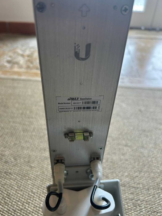 Router / Estação Ubiquiti Rocket M2 + Antena Airmax AM-5G17