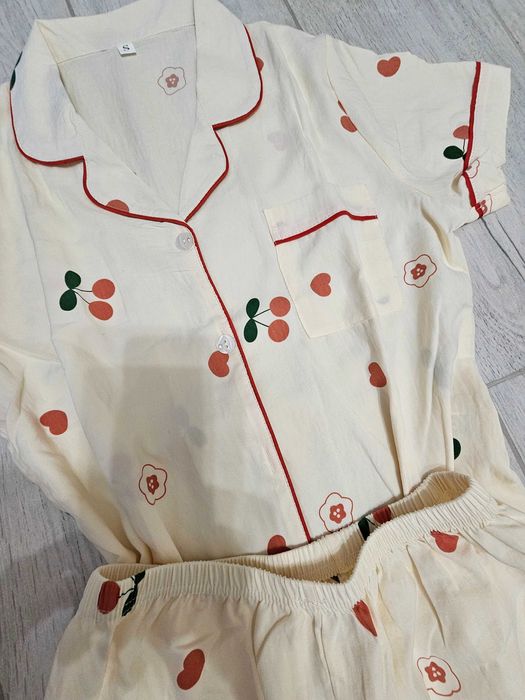 Жіноча піжама/ одяг для сну