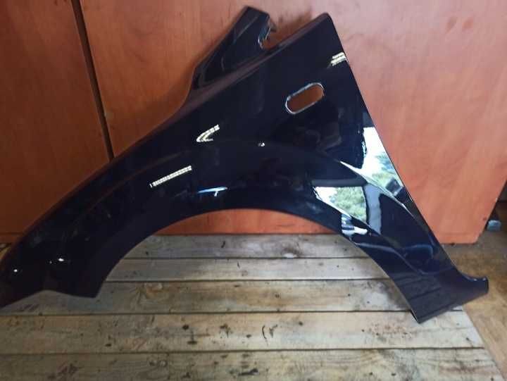 Ліве переднє крило від Ford Focus 2 2004-2011