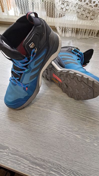 Продам трекінгові боти, ботінки, черевики Adidas TERREX оригінал