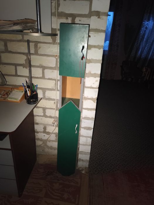 Угловой письменный, компьютерный стол.