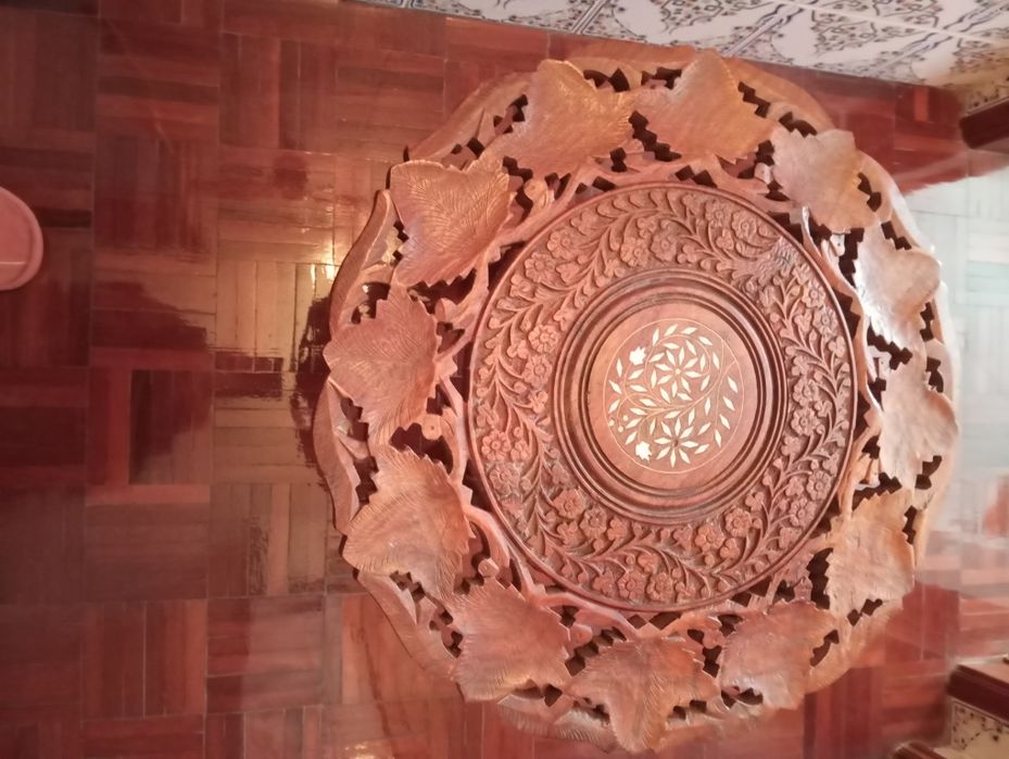 Mesa de Madeira Africana