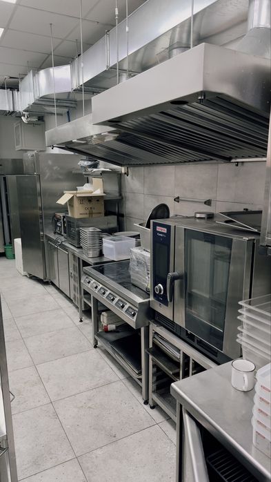 Сдам Магазин пр.Науки ( возле Дома Кофе) S общ.= 120м