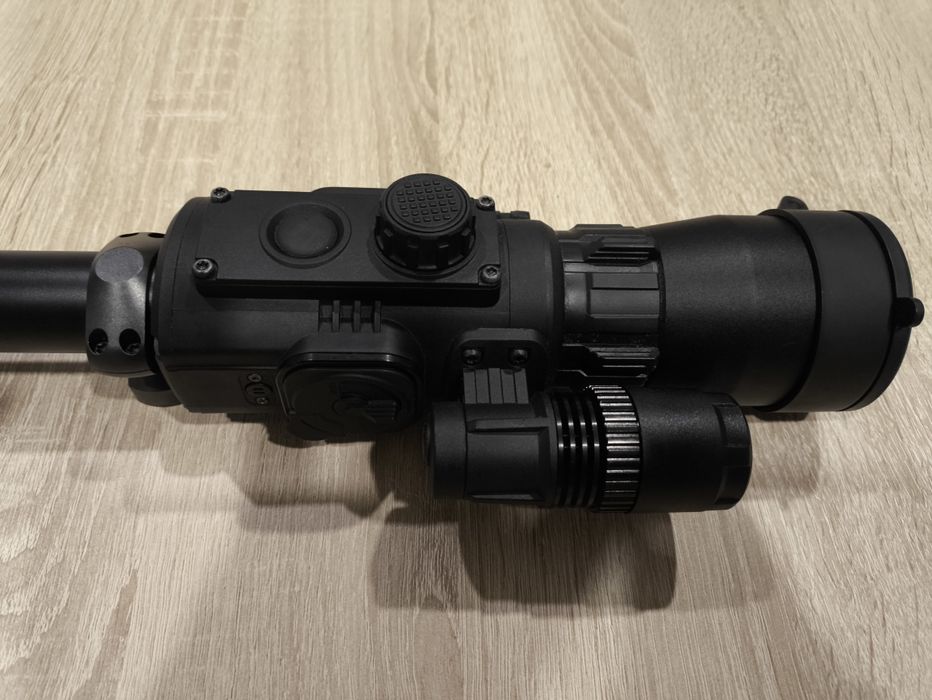 YUKON PHOTON RT mira noturna