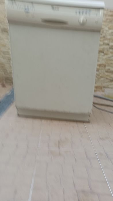 Máquina de lavar loiça Whirlpool