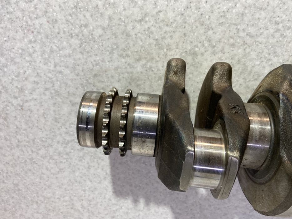 Коленвал на БМВ Е39 Е38 Е46 М57 3.0d 530d Колінвал