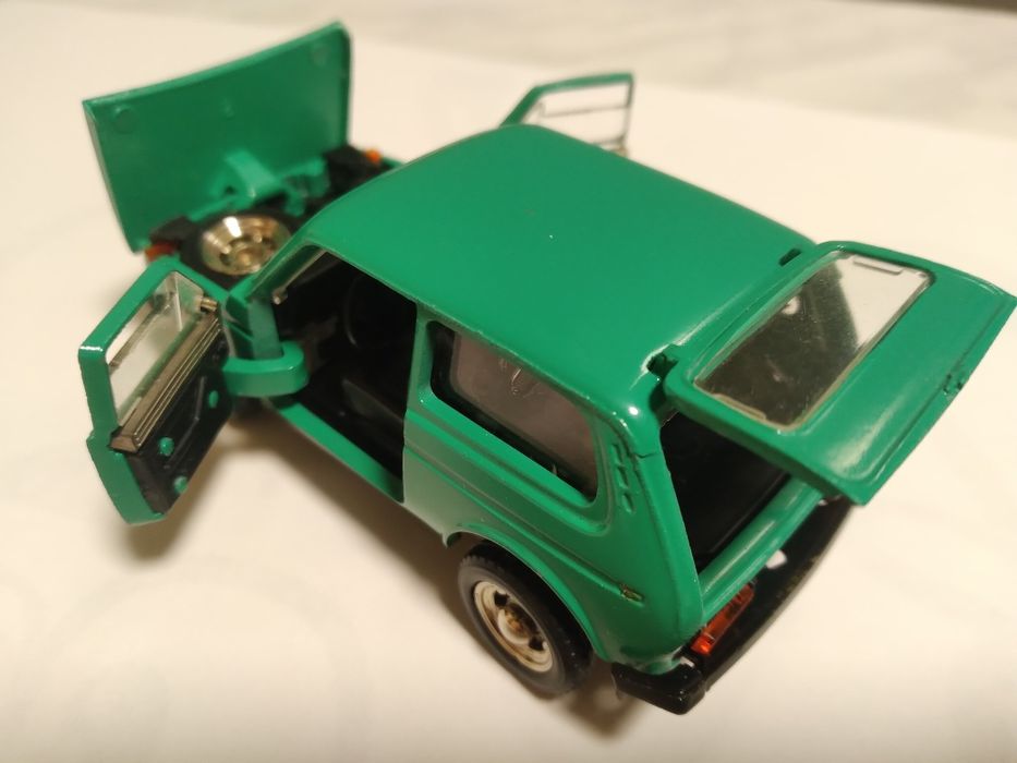 Модель СССР 1:43 Нива ВАЗ-2121