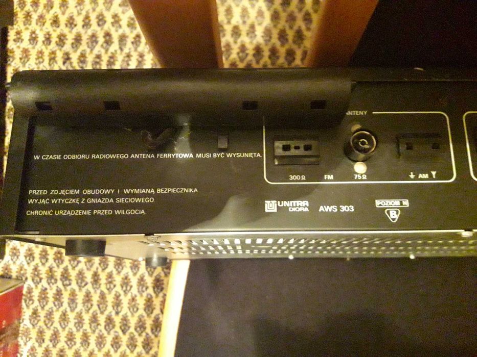 Amplituner Tosca 303 Unitra z okablowaniem