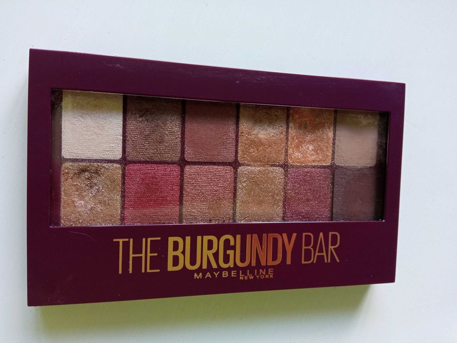Maybelline New York, The Burgundy Bar, paleta 12 cieni do powiek
