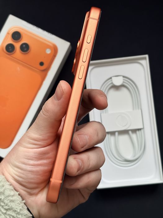 IPhone 17 pro max 256gb orange E-sim