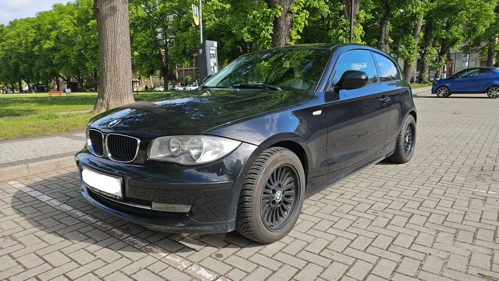 BMW Seria 1 BMW seria 1  3D 2.0 benzyna 122KM perfekcyjny stan techniczny