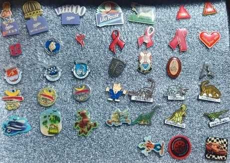 +330 pins de lapela / de alfinete
