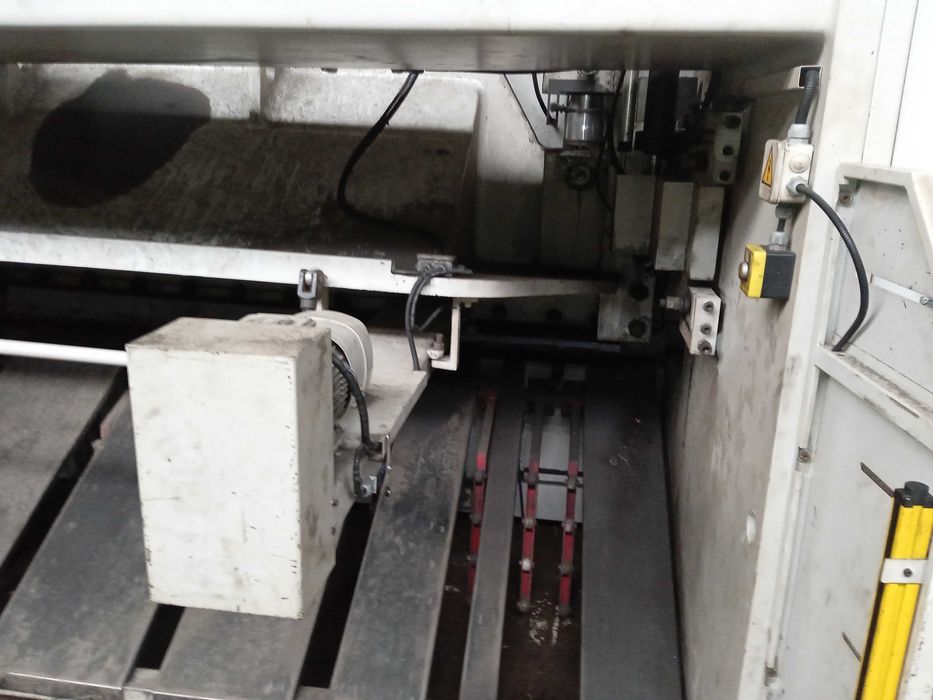 Nożyce gilotynowe hydrauliczne ERMAK CNC HVR 3100 x 13
