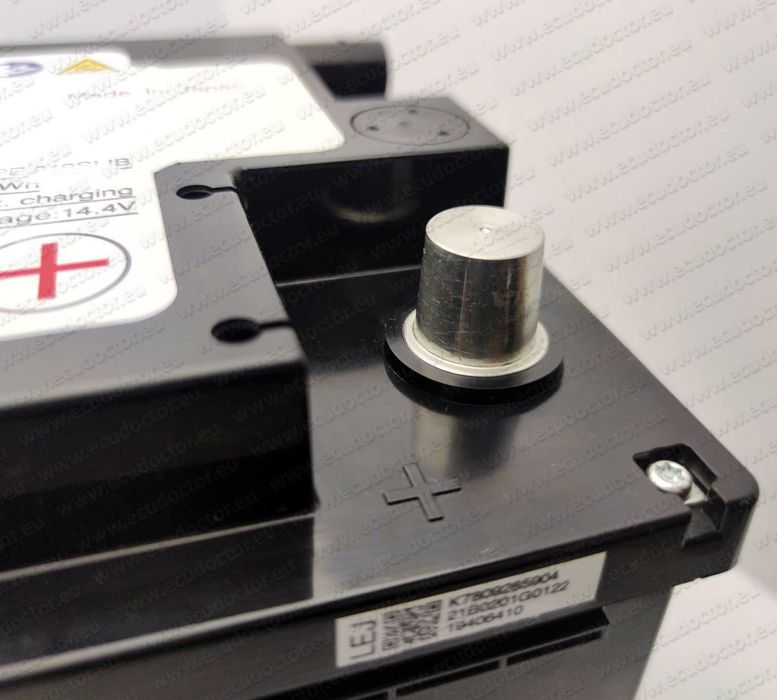 Reset naprawa regeneracja akumulatora bateria baterii rozładowany zablokowany BMW M2 M3 M4 M5 M8 F87 F80 F82 F83 F90 F91 F92 F93 G80 G82 LI-ION