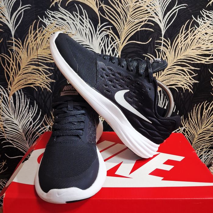 Кросівки кроссовки Nike розмір 38.5