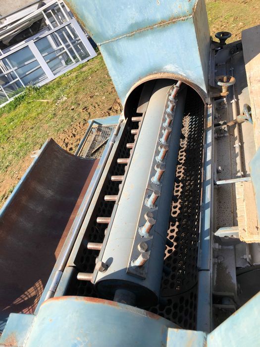 Malhadeira / Debulhadora de milho e outras