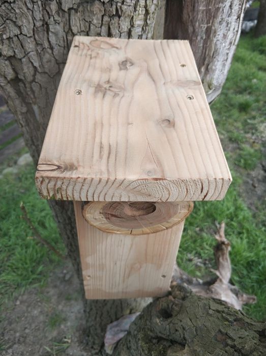 Budka dla ptaków, lęgowa. Drewno naturalne