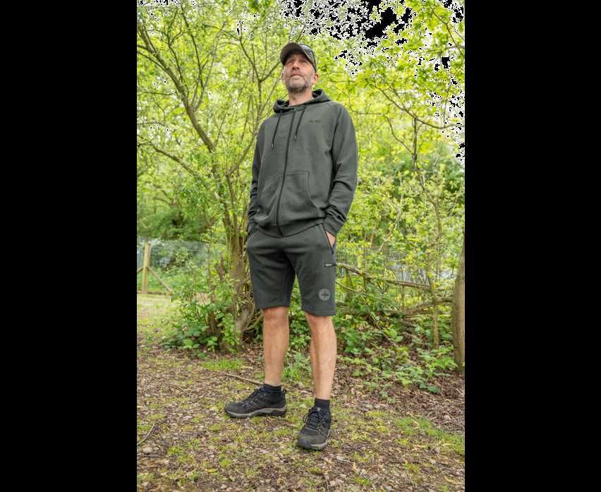 Spodenki wędkarskie outdoor BEARING SHORTS (GREEN) AVID CARP