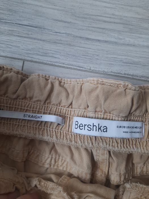 beżowe spodnie cargo