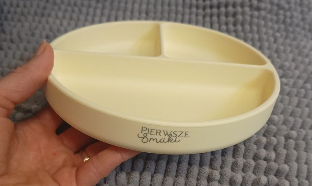 Trójdzielny talerzyk z przyssawką Pierwsze smaki blw