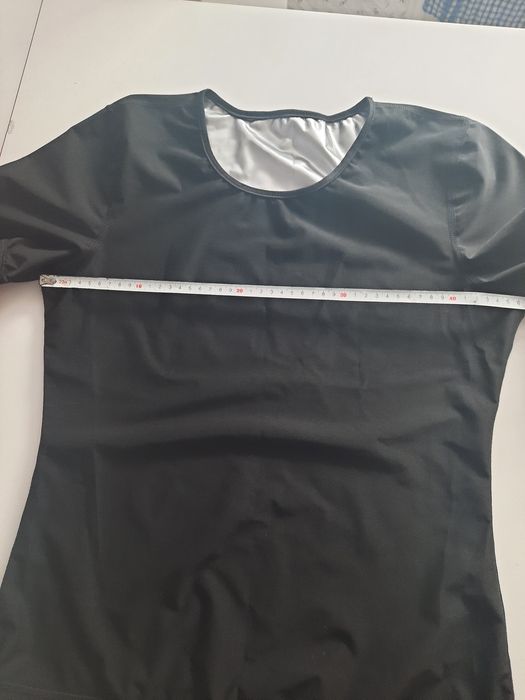 Koszulka czarna  thermo fitness roz. L-M