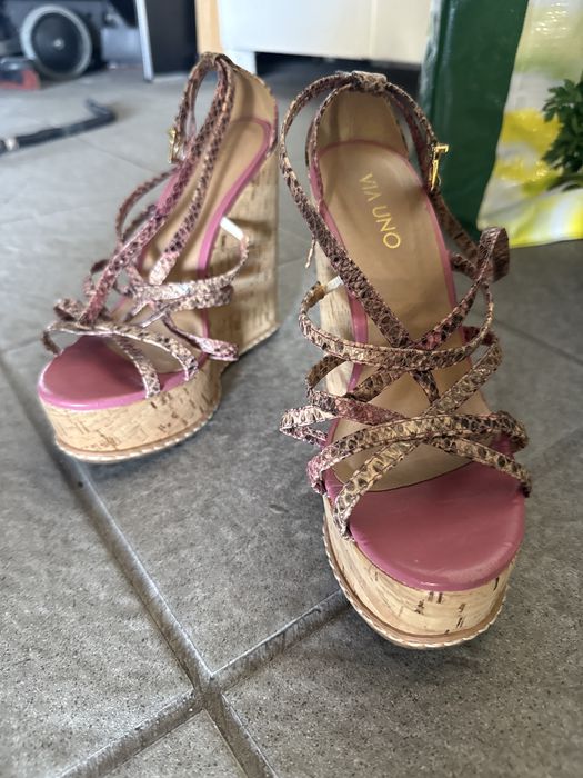 Sapatos de senhora novos