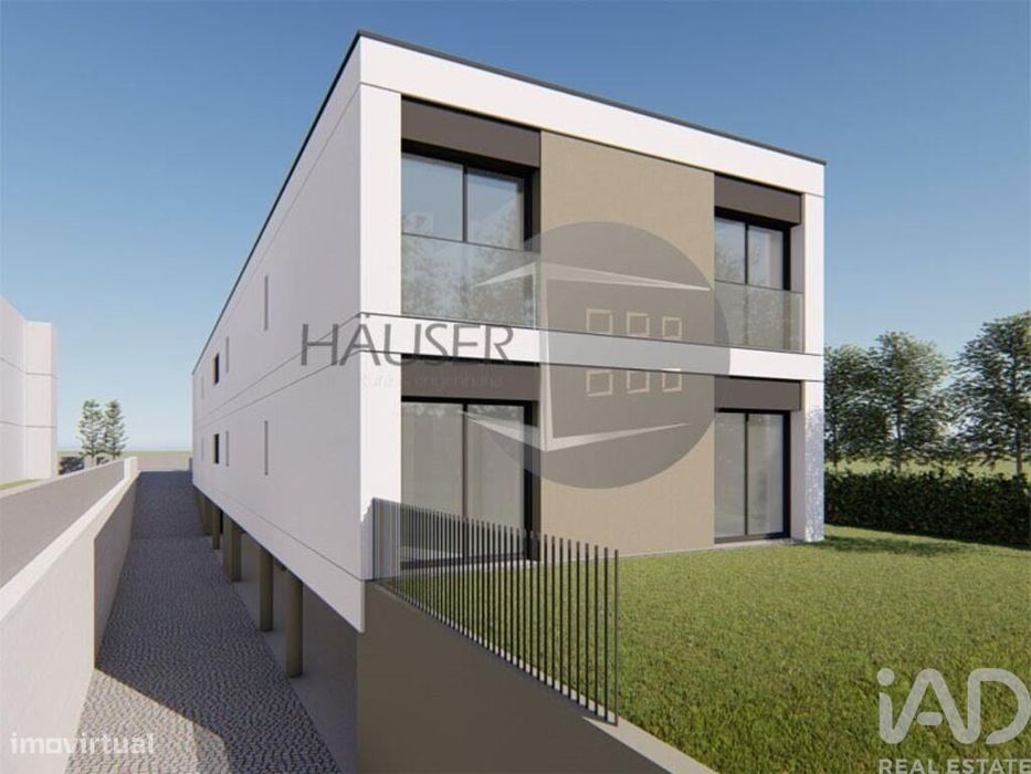 Apartamento T3 em Galegos (Santa Maria) de 145,00 m2