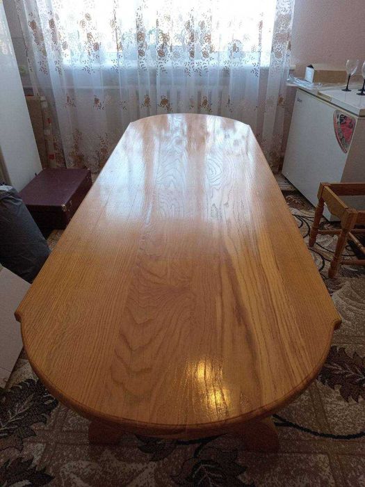 Стіл обідній 6-8 персон. Ручної роботи