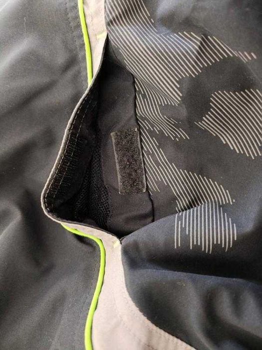 Чоловічі плавальні шорти Adidas у чудовому стані розмір S