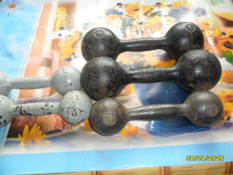 Гантели чугунные союзовские 6кг  3кг и 2кг