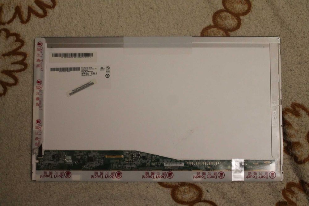 Матрица 15.6 (B156XW02 V.1)