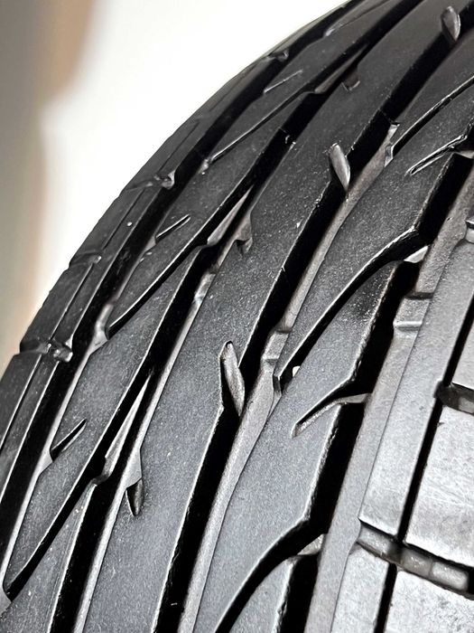 Pneus Bridgestone Dueller H/P - 235/50/18 - Como NOVOS