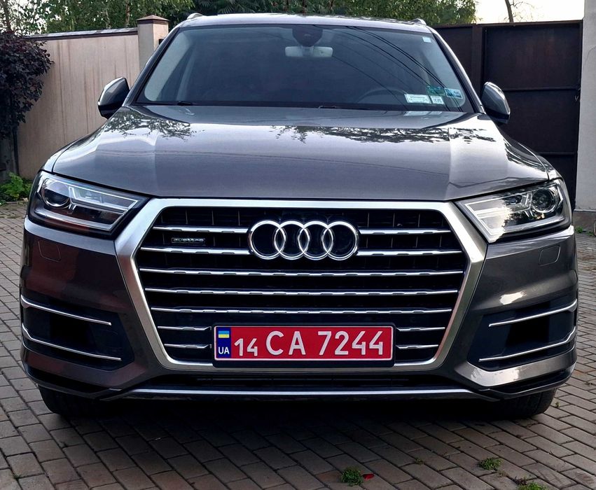 Ауди ку7 2017рік