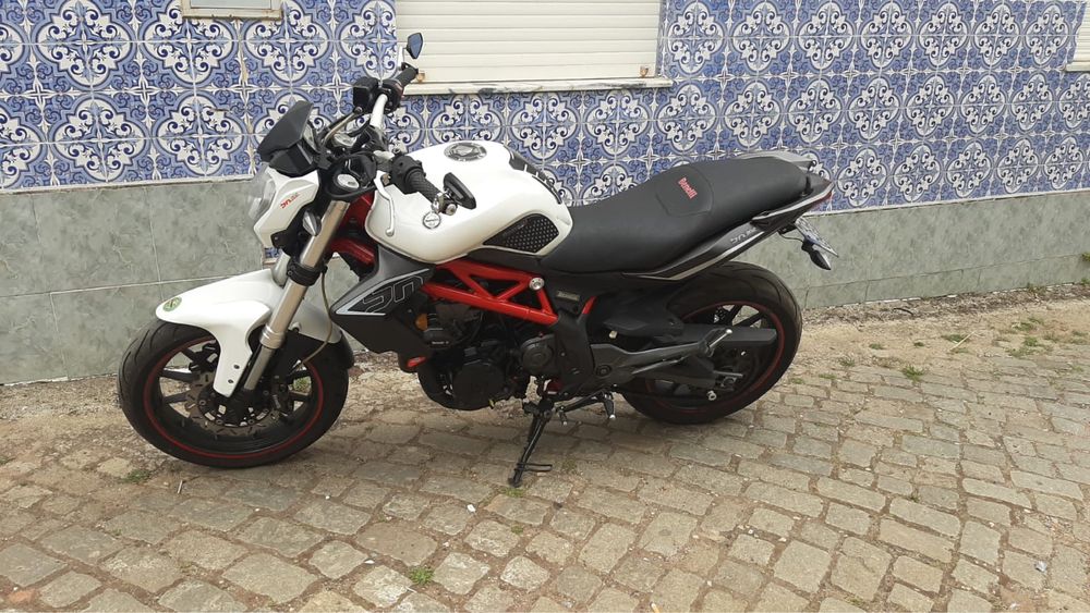 Vendo ou troco benelli 302  2015