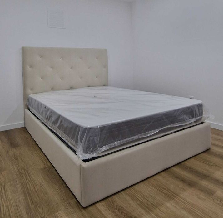 Camas de Casal Estofadas de Luxo 199€ Disp. em Várias Cores! 190x140m!