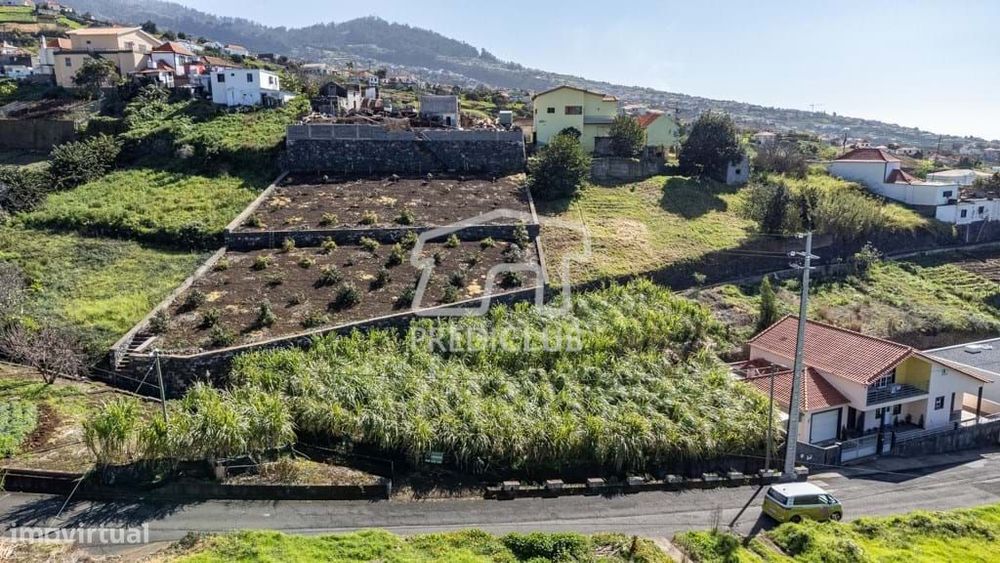 Terreno 782.80 m2 - Calheta
