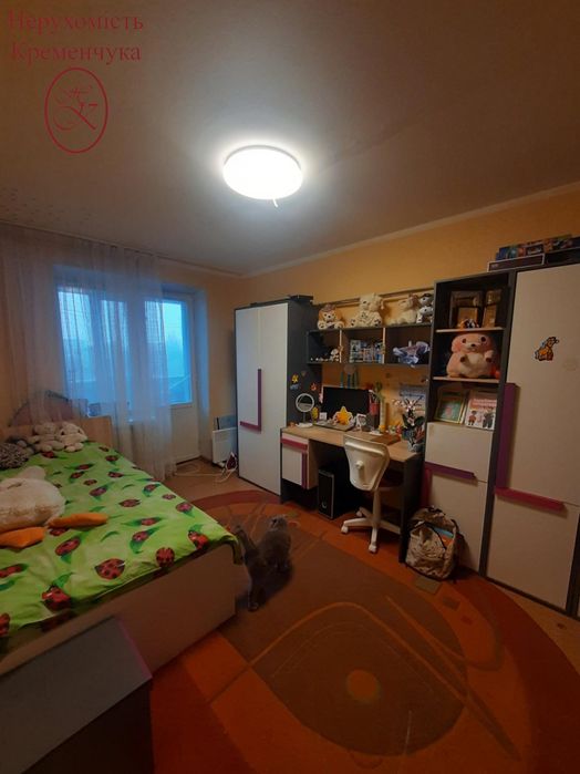 Продам двокімнатну квартиру на Молодіжному. Сертифікат