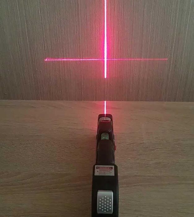Лазерный уровень нивелир Laser Level Pro3 со встроенной рулеткой