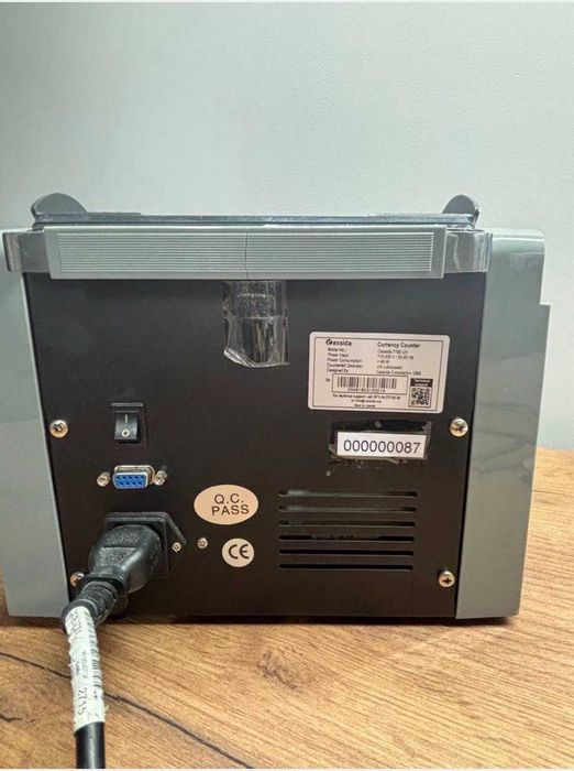 Продам машинку для рахування грошей Cassida 7700 UW