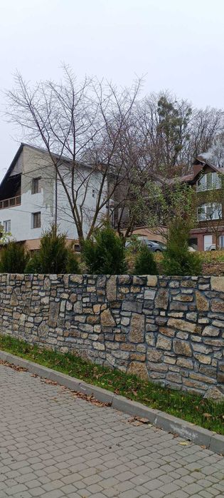 Сатанів. Здам в оренду будинок, кімнати. (Район санаторіїв).