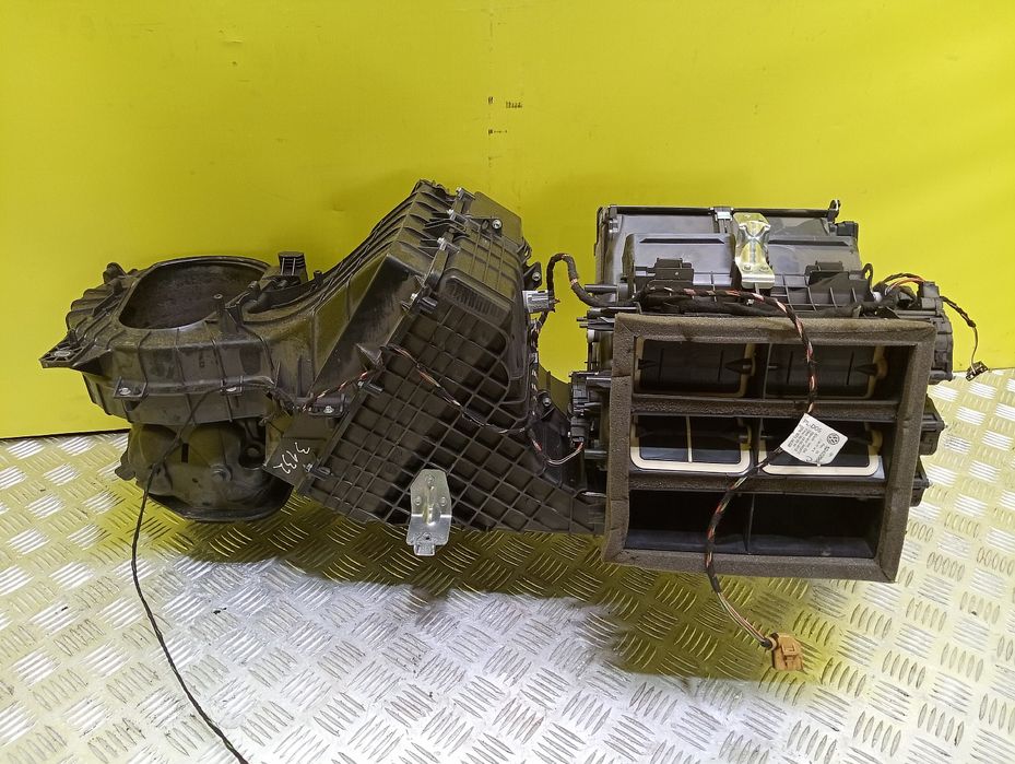 Пічка Volkswagen Touareg NF Опалювач в зборі Туарег Разборка Розборка