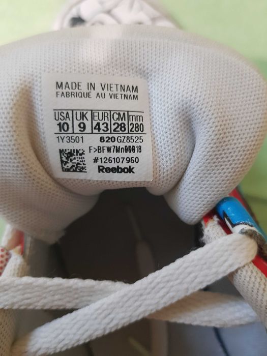 Кроссовки Reebok Wonder Woman размер EU 43 ( 28 см по стельке )